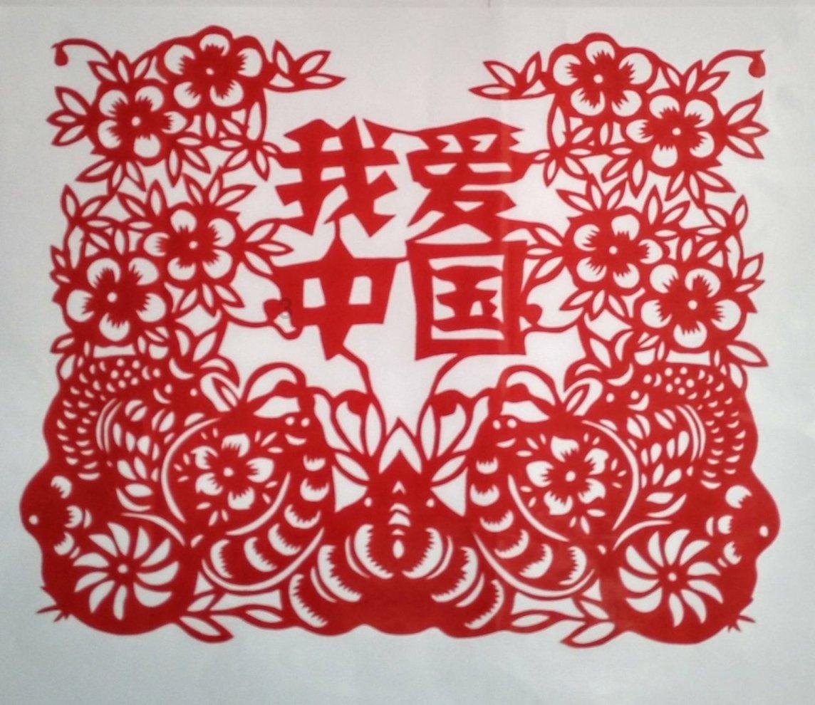 探秘恋爱中有其他追求者要不要告诉另一半?